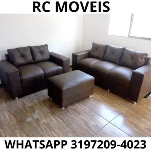 Sofá Courino 3 e 2 Lugares com Puff - Elegância e Resistência  