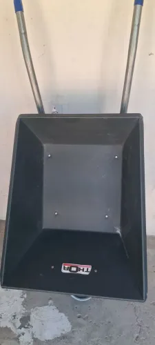 Vendo este carrinho de Máo