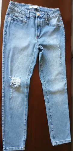 Calça Jeans Lança Perfume seminova.