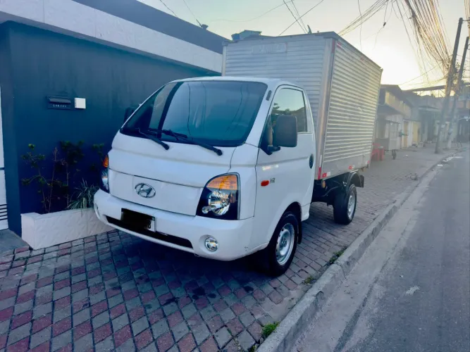 HR ( KIA BONGO ) LINDÍSSIMO 2012