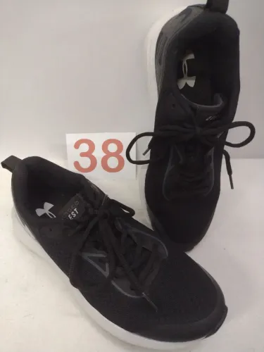 Tênis Under Armour Charged Quest Unissex n.38 novíssimo