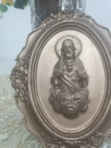Quadro Religioso Jesus Cristo em Relevo Dourado