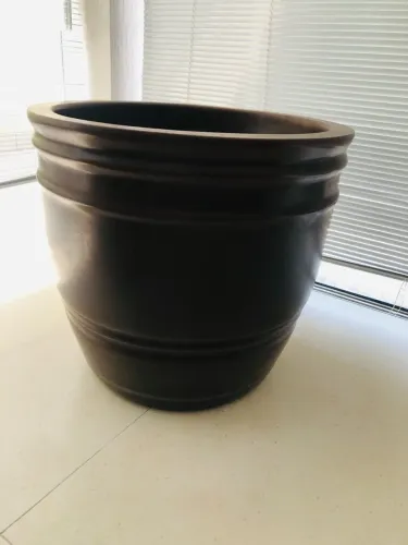 Vaso de Planta Marrom Grande