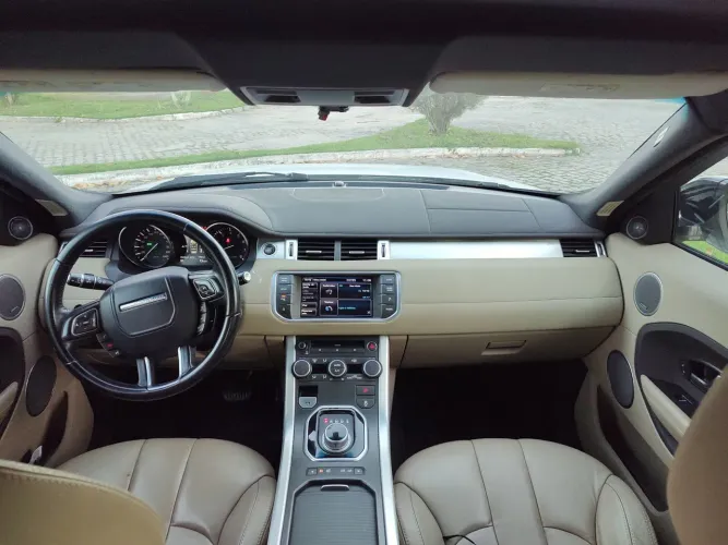 Land Rover Range Rover Evoque Pure 2.0 Aut. 5P 2012