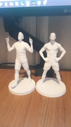 Estatuetas de jogadores de futebol personalizadas - 3D
