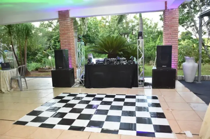 Dj afrojake ? 