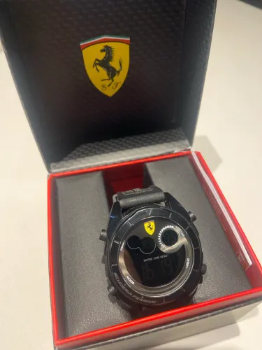 Relógio Ferrari