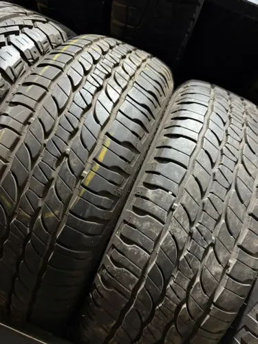 Pneu Michelin 205/60/16 LTX 90 % DE vida