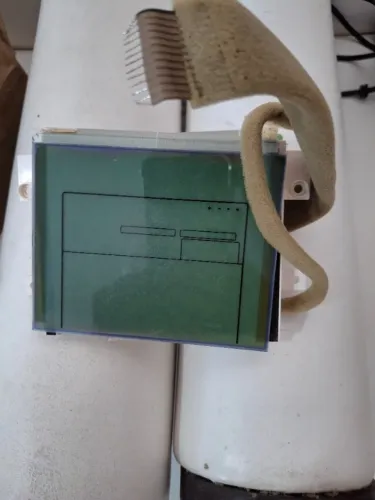 DISPLAY LCD PARA TECLADOS YAMAHA - 70 REAIS