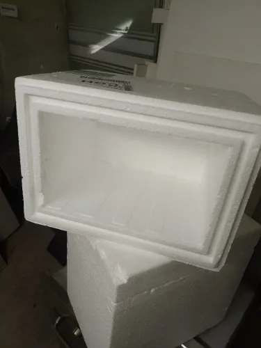 2 caixa de isopor 28x39cm