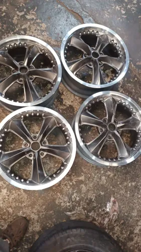 Rodas 17" esportivas
