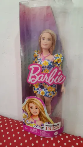 Boneca Barbie especial síndrome de Down