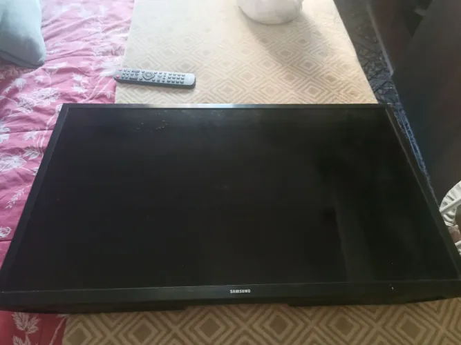 TV Samsung com tela de LED