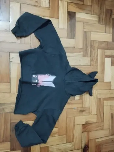 1Blusa Cropped BTS Feminina e 1Fila