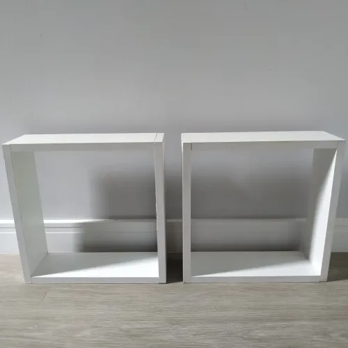 2 Nichos brancos 35x35 para parede em MDF
