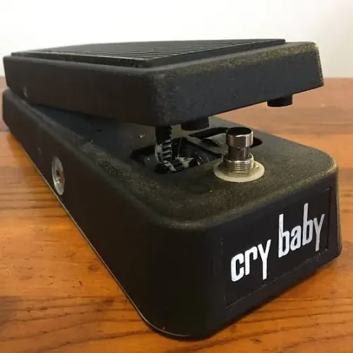 pedal wah-wah Cry baby Jim Dunlop