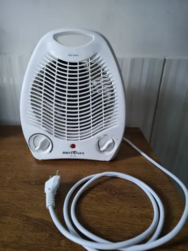 Aquecedor Britânia com 3 Níveis de Potência 1500W AB1100N - 220V
