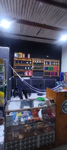 Vendo ponto comercial no cidade Jardim 2 na rua principal