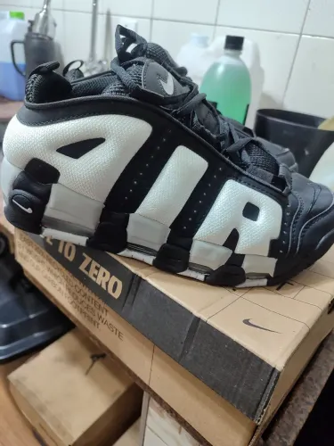Nike Air more UP tempo número 39