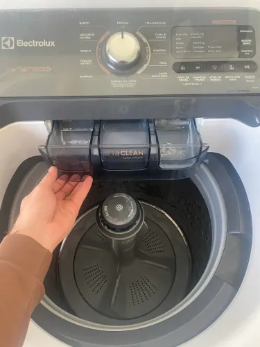 Lavadora de roupas Electrolux 14Kg Premium Care