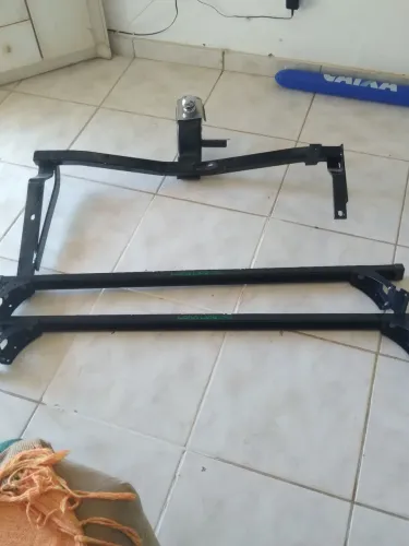 Vendo rack e engate do Logan quadrado