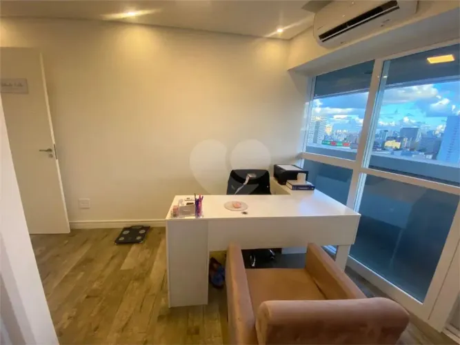 Salas à venda em Vila Belmiro - SP