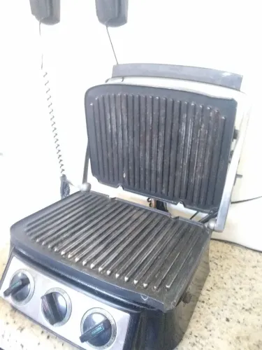 Grill Built Tough, importada
