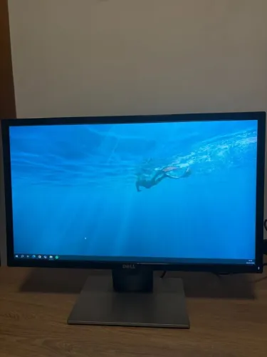 Monitor Dell - SE2416H + Adaptador Vesa