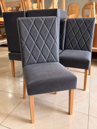 Cadeiras para sala de jantar em valor promocional