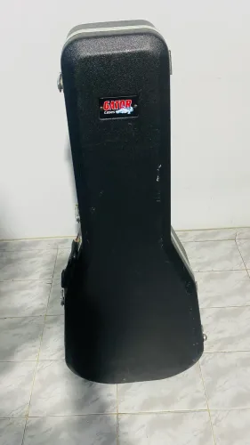 Case de violão Gator