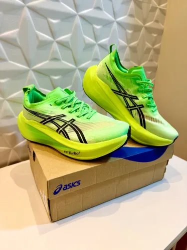 Asics MegaBlast Verde - Tamanho 37