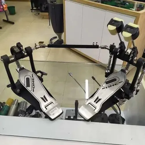 Pedal duplo corrente