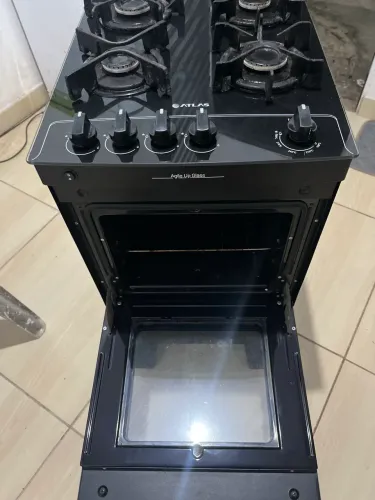 Fogão Atlas Agile Up Glass 4 Bocas Preto com Mesa de Vidro e Forno