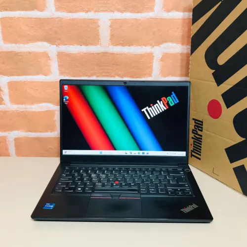 Notebook Lenovo i7 de 11ª Geração/ Ram 16GB/ Ssd 256GB/ FullHD/ Placa Intel Graphics 8GB