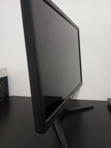 Monitor semi novo goldentec