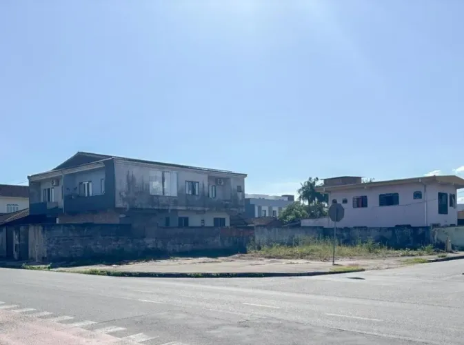 TERRENO no COMASA com 0 quartos para VENDA, 450 m²