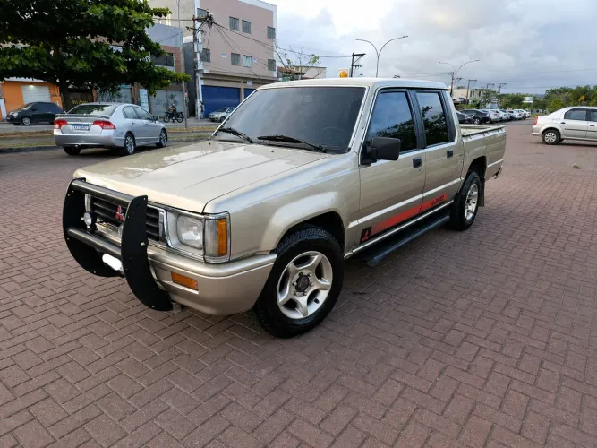 Mitsubishi L200 2.5 4X2 CD Turbo Diesel 1995