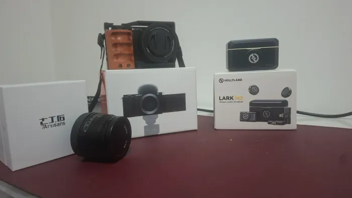 SONY ZVE10 + HOLLYLAND M2 + KIT FOTOGRAFIA