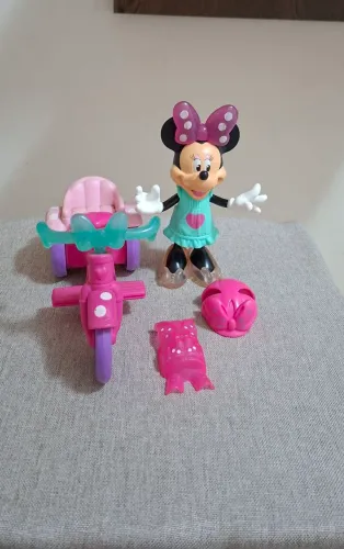 Minnie