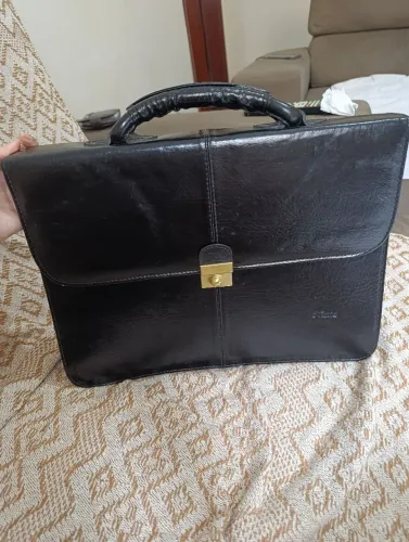 Vendo pasta executiva 