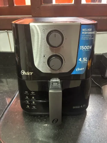 Air fryer OSTER SEMINOVA POUCO TEMPO DE USO