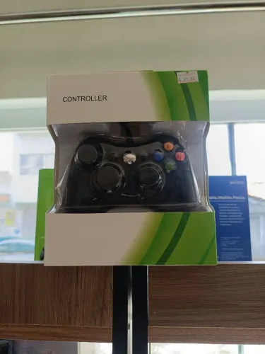 Controle Xbox 360 preto