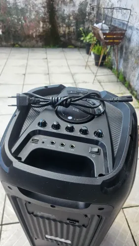 Caixa Philips 1300W 