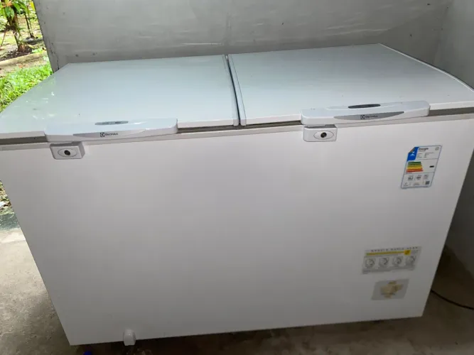Vende-se Freezer Horizontal, 400 litros 