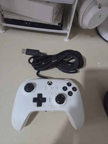 Controle 8bitDo Ultimate com fio para Xbox/PC