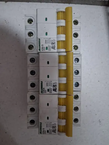 Disjuntor Tripolar ALBR3 C25/3