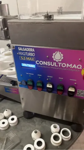 Maquina fazer salgadi