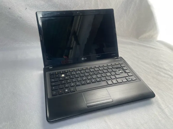 Notebook LG LGS43-S425 não liga para conserto ou retirada de peças