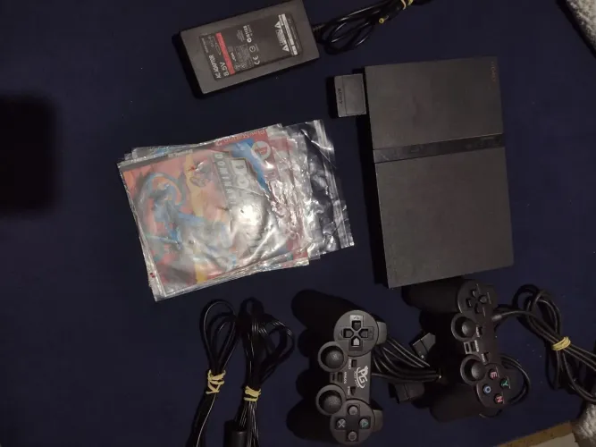 Vendo PS2 com 9 jogos