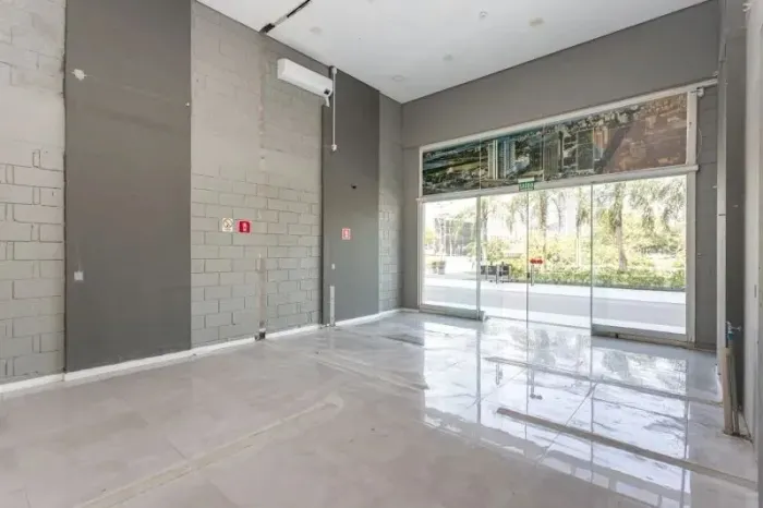 Ponto Comercial/Loja para Aluguel no Bairro Praia De Belas com 40 m² disponíveis